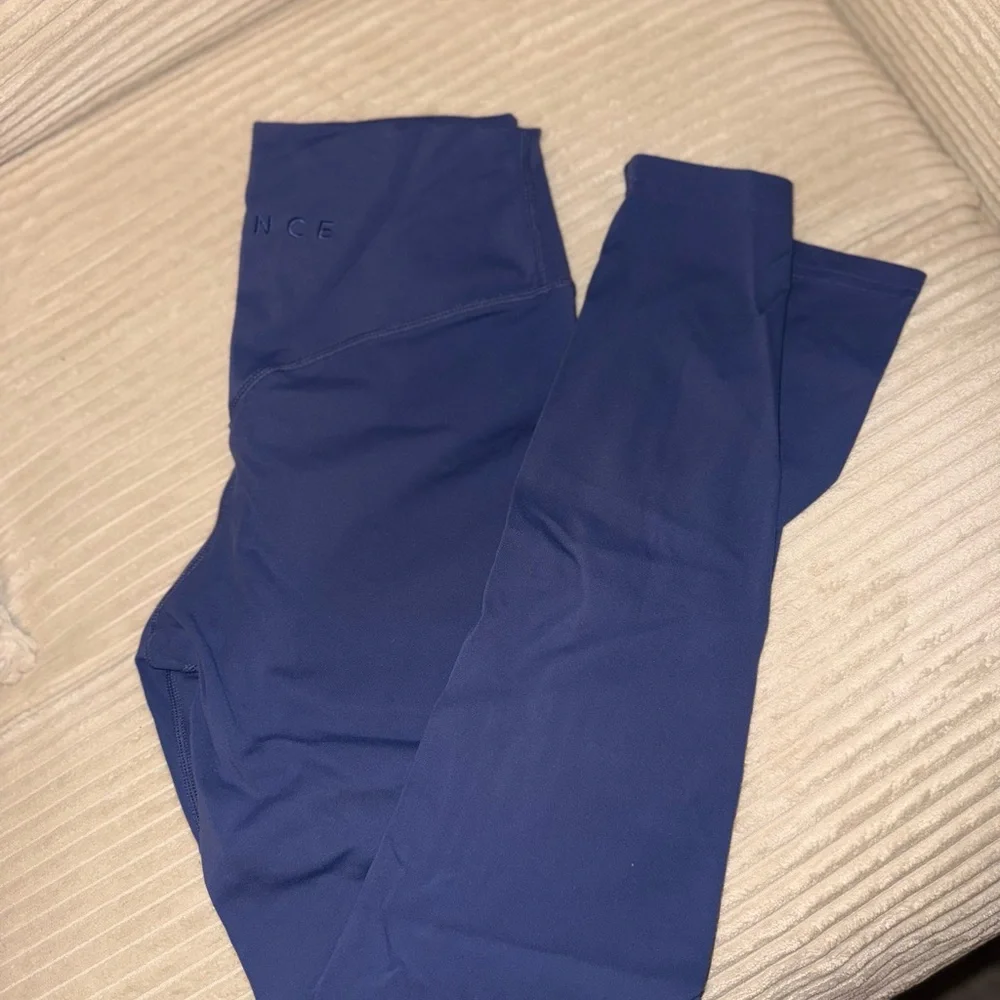 Balance Athletica Blue Cloud Leggings - Picture 2 of 4